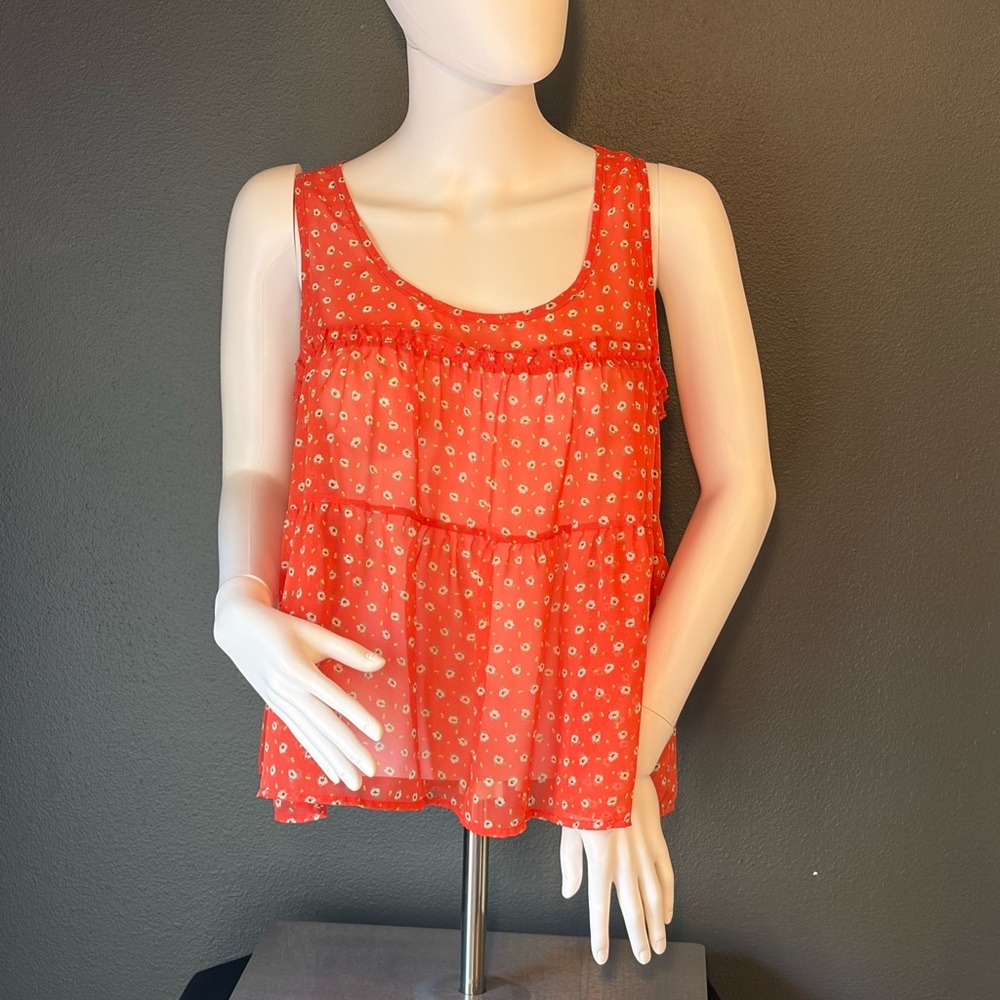Soprano Floral Sleeveless Tiered Blouse Sz Medium